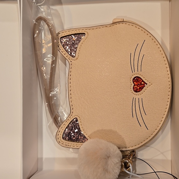 LAUREN CONRAD CAT WRISTLET/ CHANGE PURSE. - Picture 2 of 8